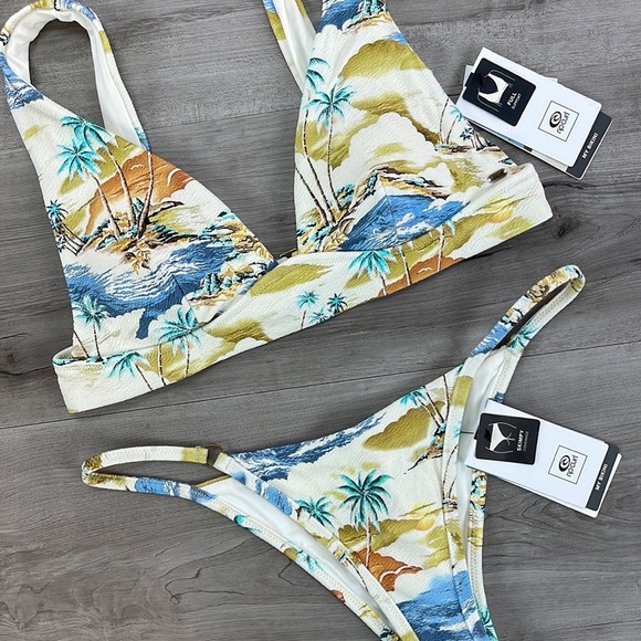 ☀️RIP CURL☀️ POSTCARDS DEEP V TOP POSTCARDS SKIMPY PANT BIKINI SET - Picture 6 of 17